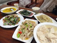 -华冠悠岚·庭院餐厅(青城后山店)