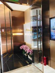 -苑苑vbeauty科技美容SPA
