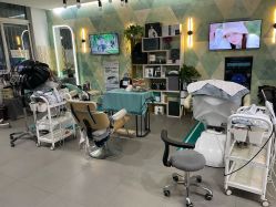 -黑奥秘脱发白发中心