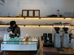 -Line 咖啡(石厦花园店)