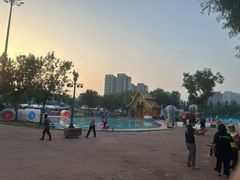 -欢乐水魔方水世界