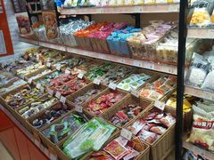 -来伊份1038(新村路三店)