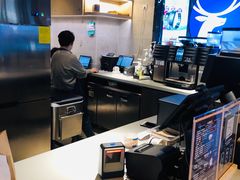 -瑞幸咖啡(东直门枢纽店)