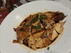 -琥珀老六龙虾(四里河店)