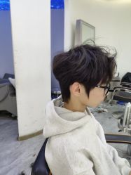 点击看大图 -初心HAlRSALON烫染接发