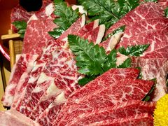 -铭牛烧肉·和牛海鲜自助(高新月牙湖店)