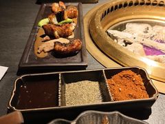-铭牛烧肉·和牛海鲜自助(高新月牙湖店)