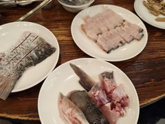 -正能量脆肉鲩火锅