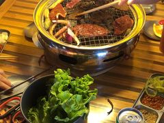 -叽叽扎扎烤肉场(生态城万达店)