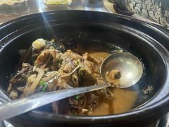 -乡巴佬鼎锅饭