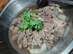 -大众跷脚牛肉馆·非遗传承单位(峨眉山店)