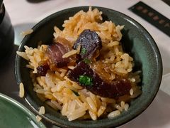 广式腊味煲仔饭-狐狸爱上椰子鸡(滨江星光大道店)