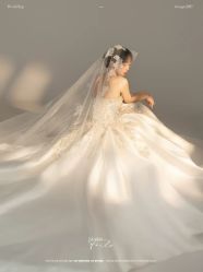 -雪中彩影婚纱摄影·微光艺术中心