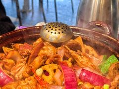 -胡须佬鸡煲四季火锅(海雅缤纷城店)