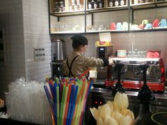 -万利隆·活力烘焙(人民路店)