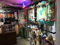 -聚点滑板SPOT SKATE(常熟路店)
