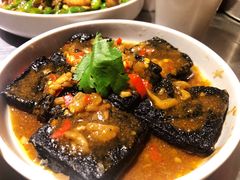 -龙巢盱眙龙虾·牛蛙·烧烤宵夜(八卦岭店)