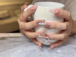 -梵莎美甲美睫