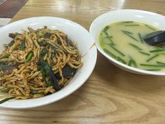 -三百碗宝应长鱼面(板仓街店)