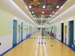 校区走廊-LILY英语思维馆(玉泉路店)