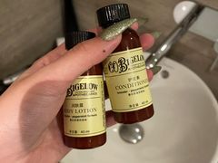-上海静安铂尔曼酒店
