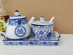 -汤小云火锅米线(钻汇广场店)