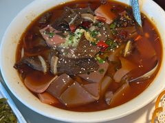 -荷塘秋月·本帮江浙菜(国权路店)