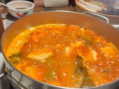 -尚尚仙·酸汤猪手·猪肚鸡火锅(华联万柳购物中心店)