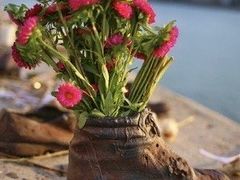 -多瑙河畔鞋履雕塑