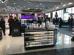 -中免(澳门机场免税店)