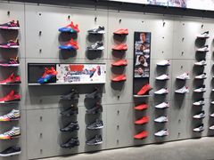 -adidas(印象城购物中心店)