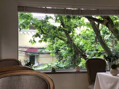 靠窗位-蝶舍·MAISON PAPILLON