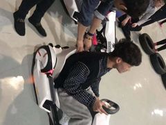 -嘿哟动霸CHUA·新潮玩运动娱乐中心·蹦床滑冰团建乐园