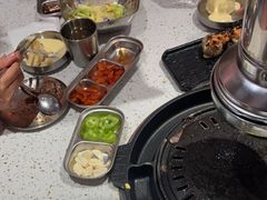 -安小胖韩国烤肉(财富广场画苑小区店)