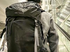-盖达尔·阿利耶夫国际机场