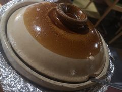-洪氏嗨捞·广东猪肚鸡·椰子鸡火锅(西咸万象城店)