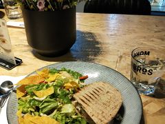 鸡肉甘蓝菜三明治-Moka Bros 摩卡站(西单大悦城店)