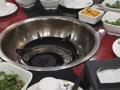 -烧哥美蛙肥肠鱼火锅·十五年社区店