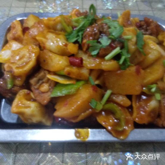 鸡肉焖饺子(榆林总店)