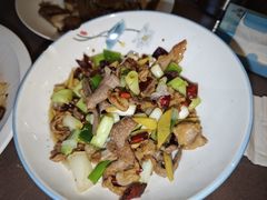 -湖泉水云间餐厅·弥勒地道菜(B座店)