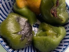 蛋黄肉松青团-沈大成(南京东路店)