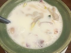 冬阳椰奶鸡汤-荷花泰菜(东方新天地店)