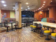 -麦当劳(郑州银基店)