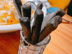 蘸汤吃的黑油条-太二酸菜鱼(福州泰禾店)