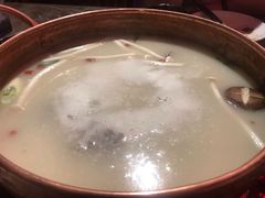 -三人行骨头王火锅(长寿店)