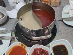 -金滏山烤肉·海鲜·火锅自助餐厅(襄阳万达店)