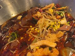 -川流不息·地道川菜·小龙虾(新松江路店)