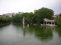 -梁园