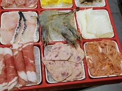 -渝小红重庆老火锅(民星公园店)