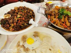 -堂瓦里·33年传统赣菜(第一街区店)